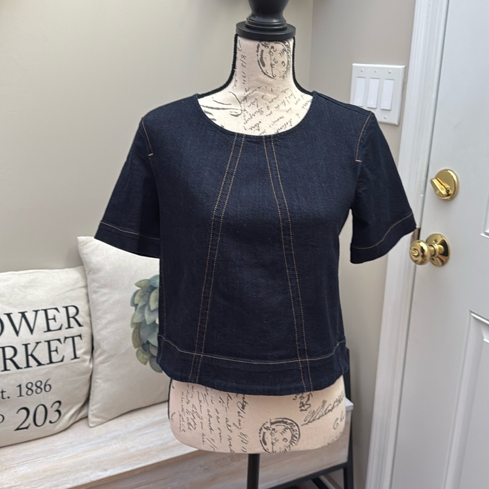 EUC Banana Republic Denim Top in small petite.